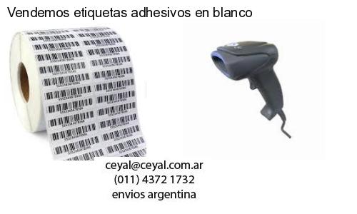 Vendemos etiquetas adhesivos en blanco